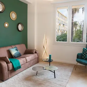  Apartment Beautiful In The Heart Of
